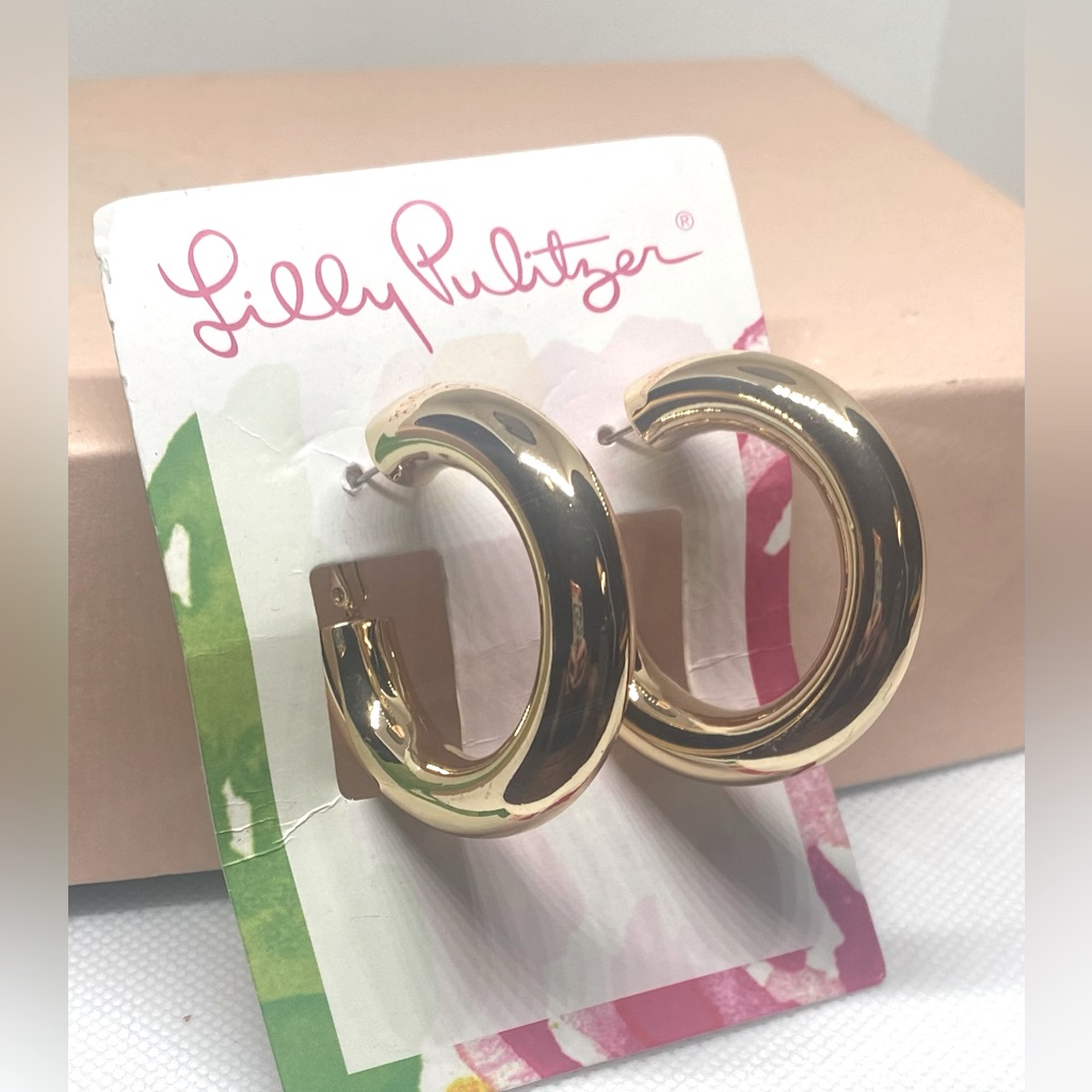 Lilly Pulitzer Gold Tone Hoop Earrings New 25$